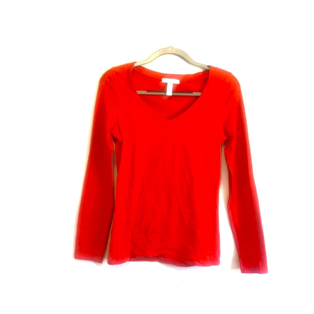Ambiance apparel large long sleeve red tshirt